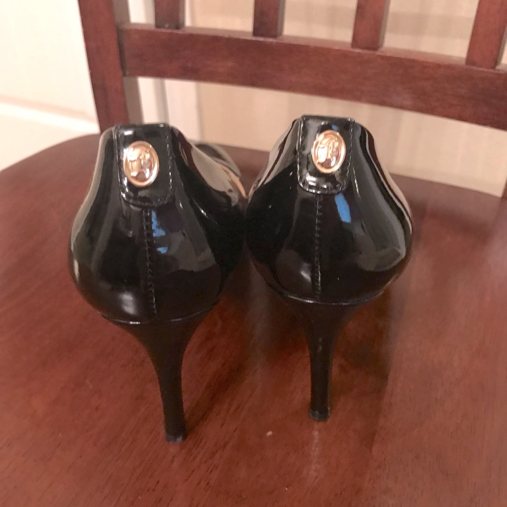 Ivanka Trump Black Patent Leather High Heel Pumps - Picture 13 of 13